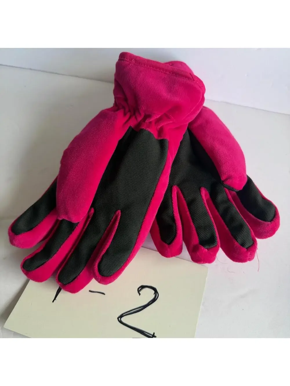 SWISSTECH Padded‎ Fleece Lined Gloves Women's L-XL Pink Water Resistant
